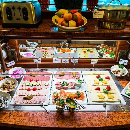 Strandhotel Ostfriesenhof מלון 3*