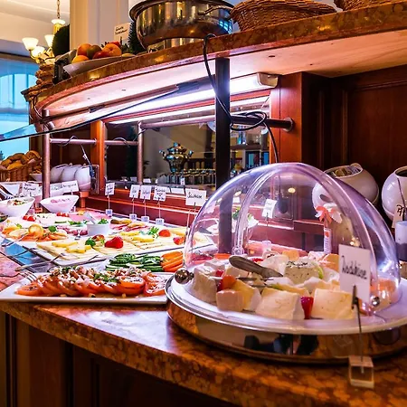 Strandhotel Ostfriesenhof 3*