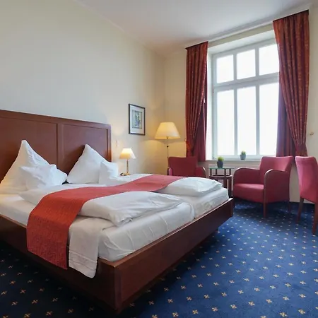 Strandhotel Ostfriesenhof מלון בורקום