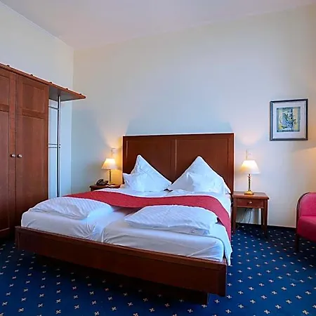 Strandhotel Ostfriesenhof Hotel 3*